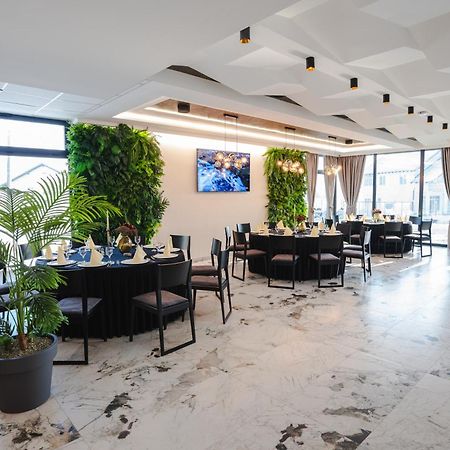 Hotel Nest Bijeljina Kültér fotó