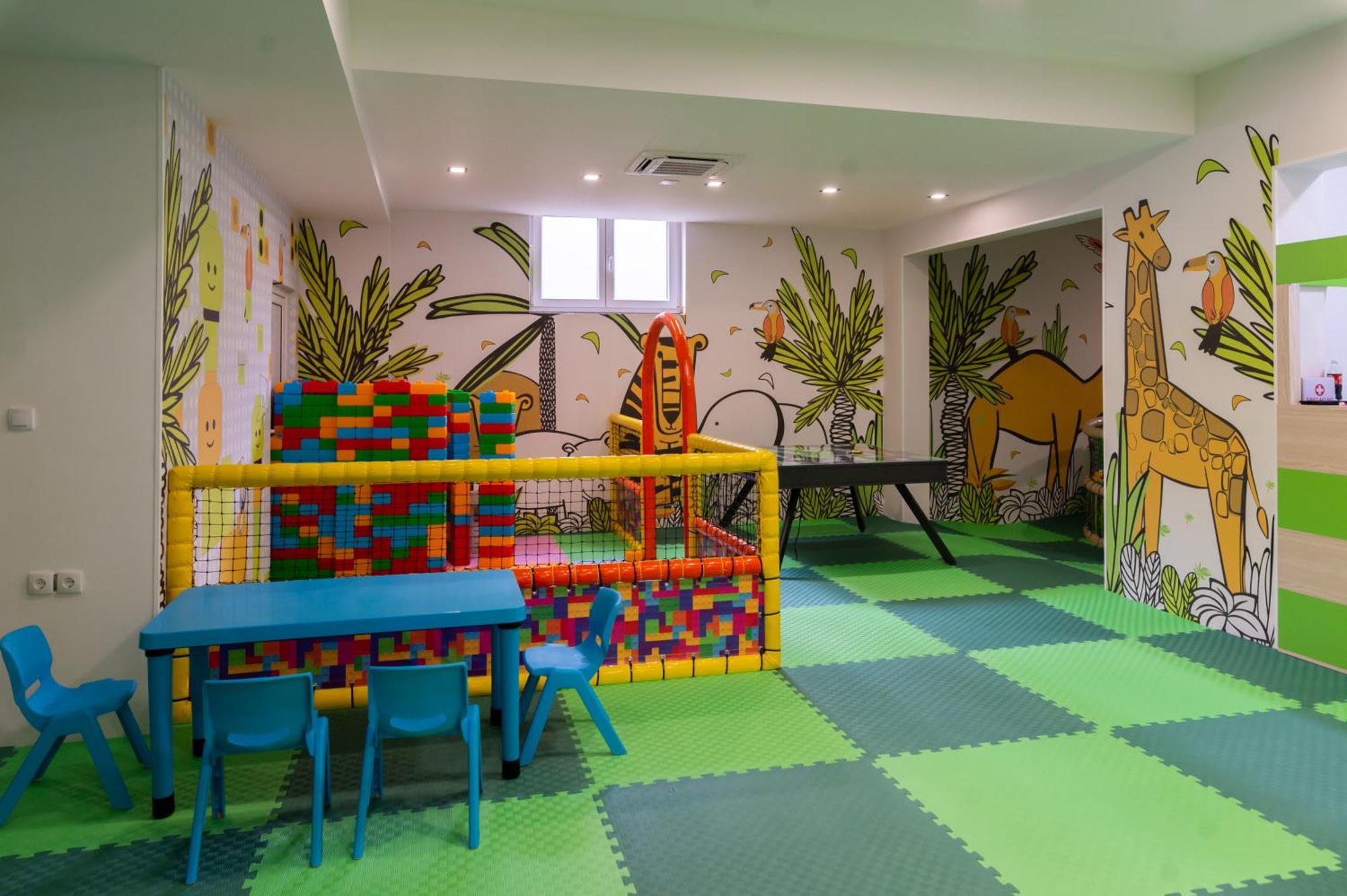 Hotel Nest Bijeljina Kültér fotó