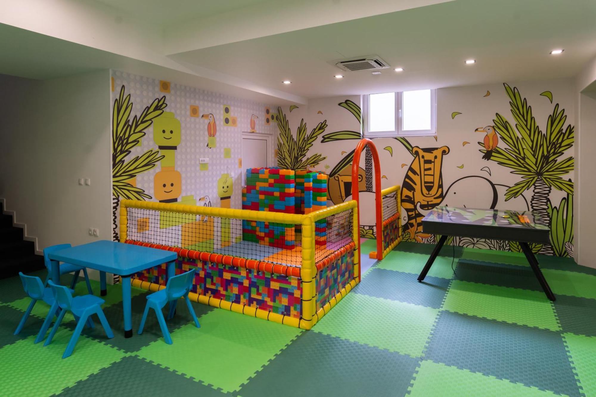 Hotel Nest Bijeljina Kültér fotó