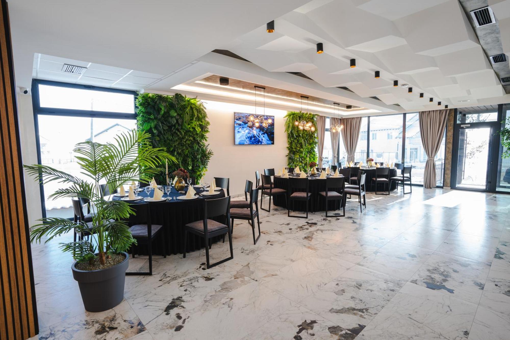 Hotel Nest Bijeljina Kültér fotó