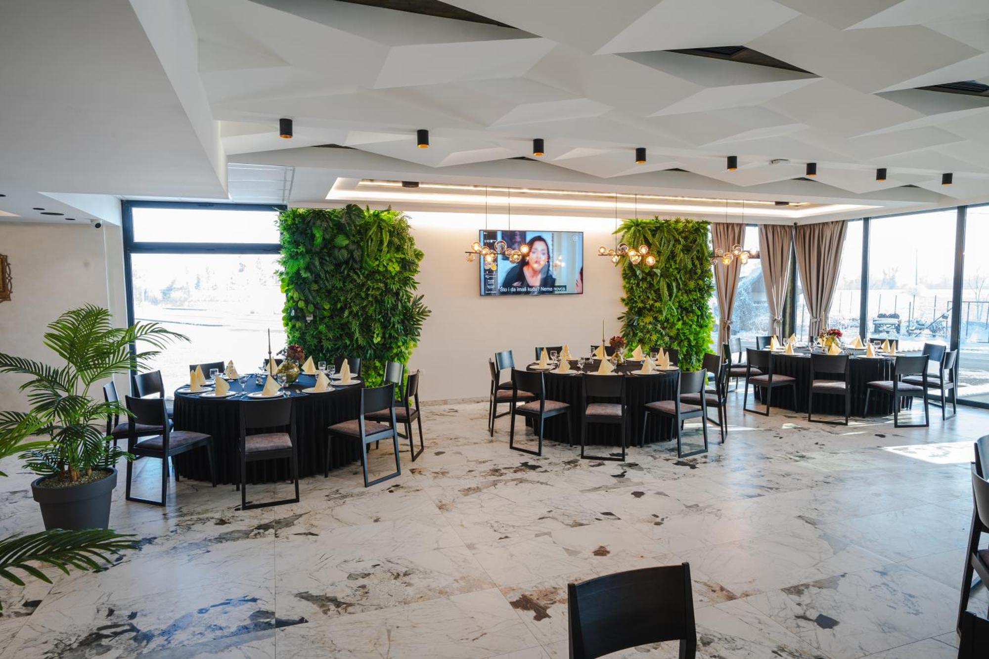 Hotel Nest Bijeljina Kültér fotó