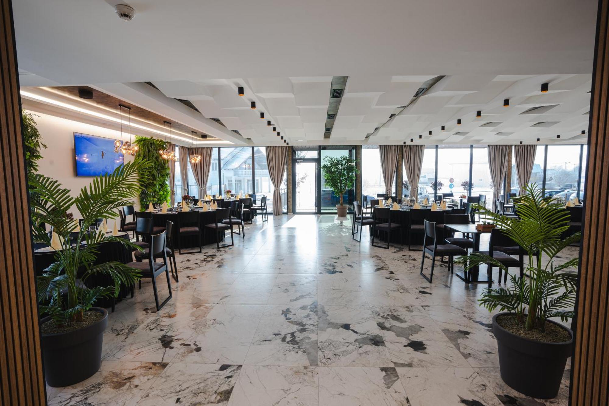 Hotel Nest Bijeljina Kültér fotó