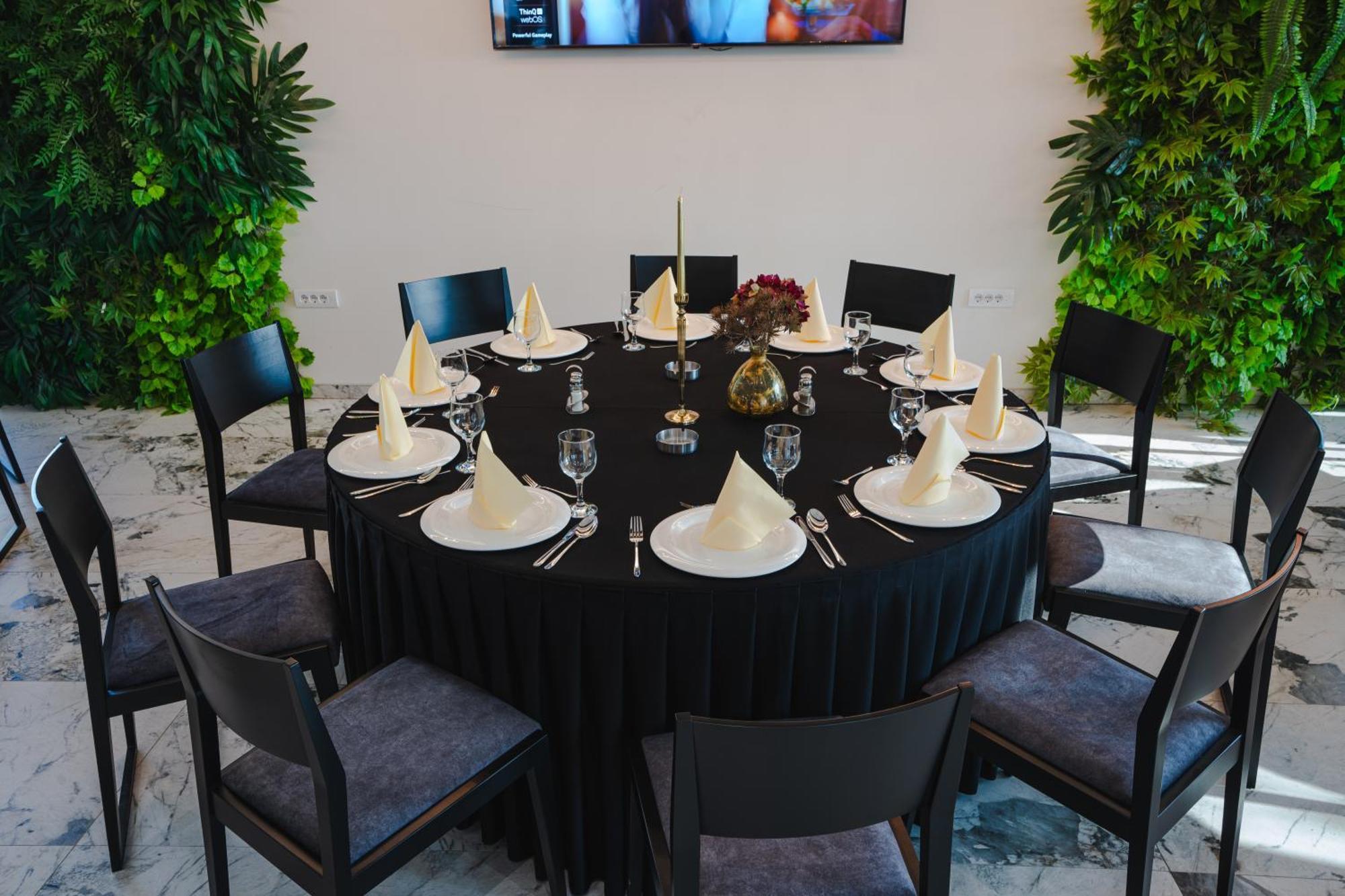 Hotel Nest Bijeljina Kültér fotó