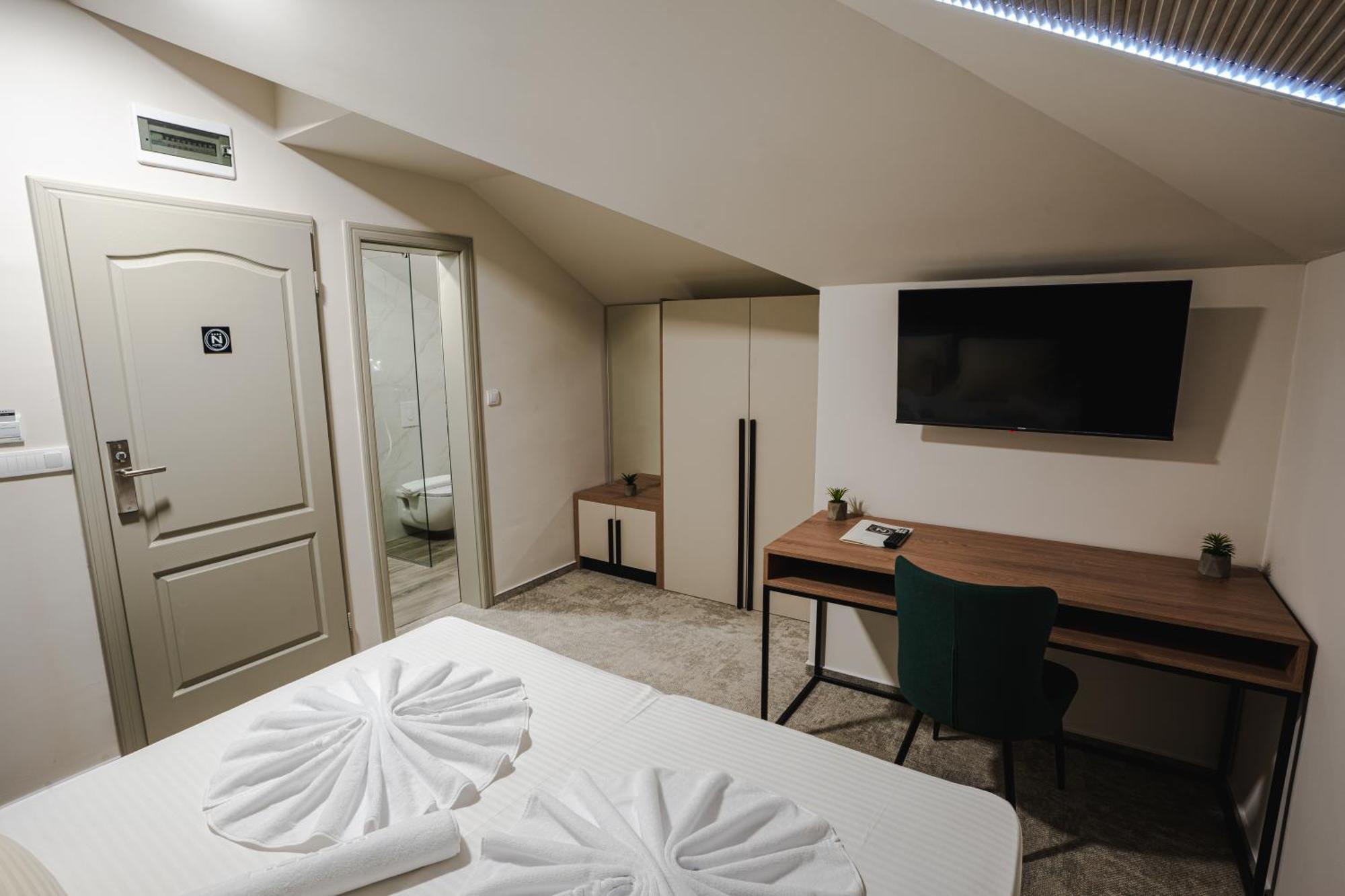 Hotel Nest Bijeljina Kültér fotó